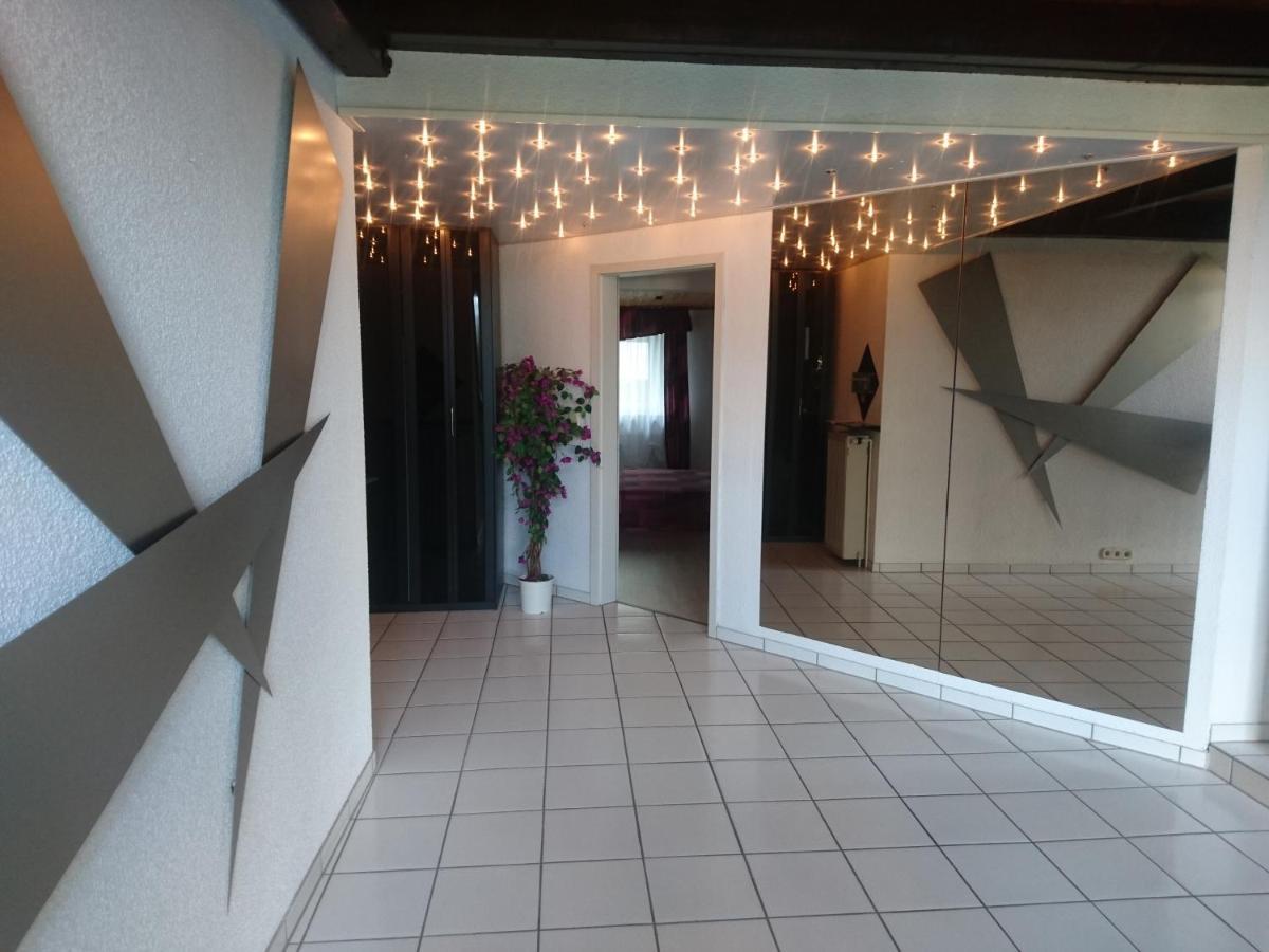 Apartamento Fachwerkhaus In D 63667 Nidda Fuer 8 Bis 12 Personen Exterior foto